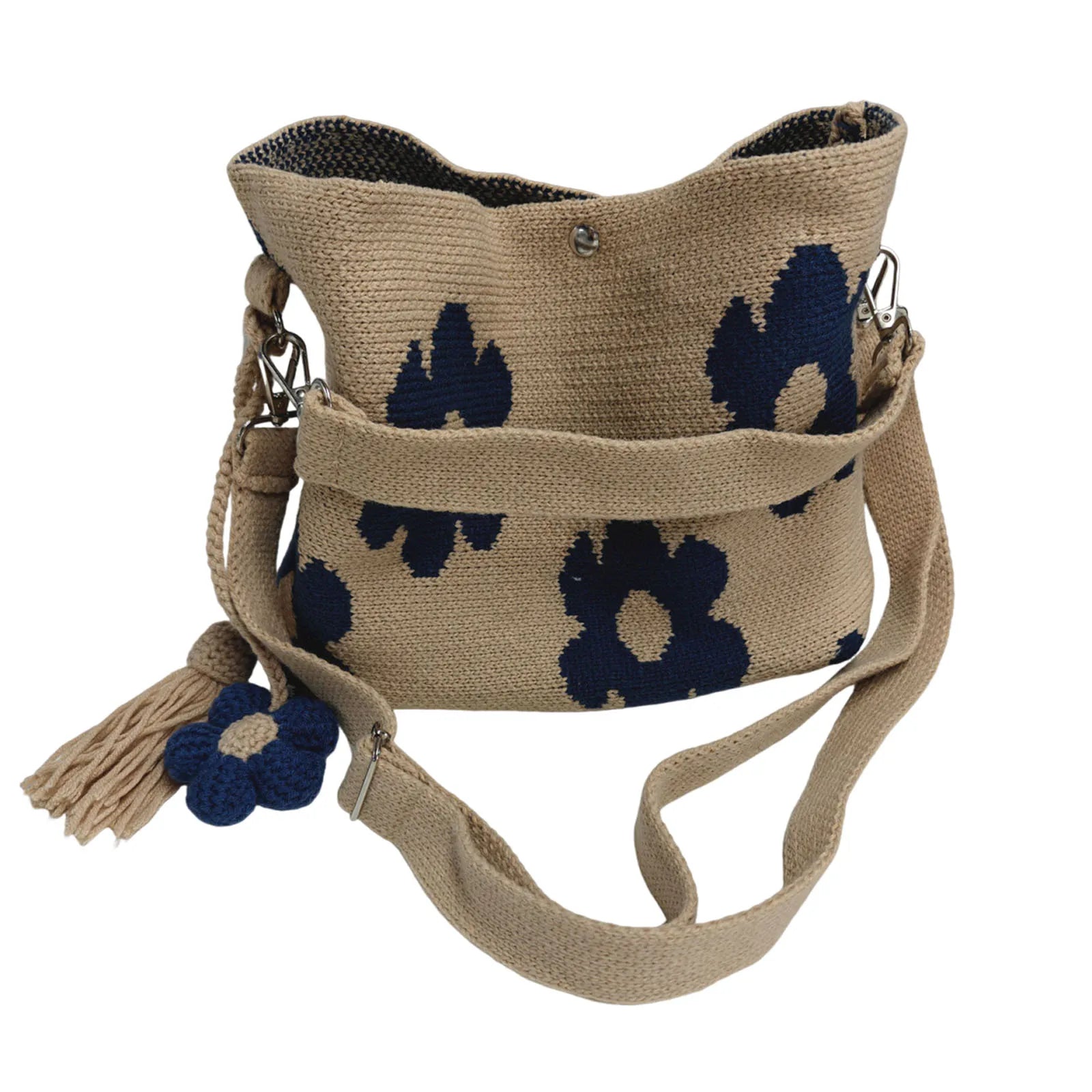 Bolso de flores de ganchillo hecho a mano