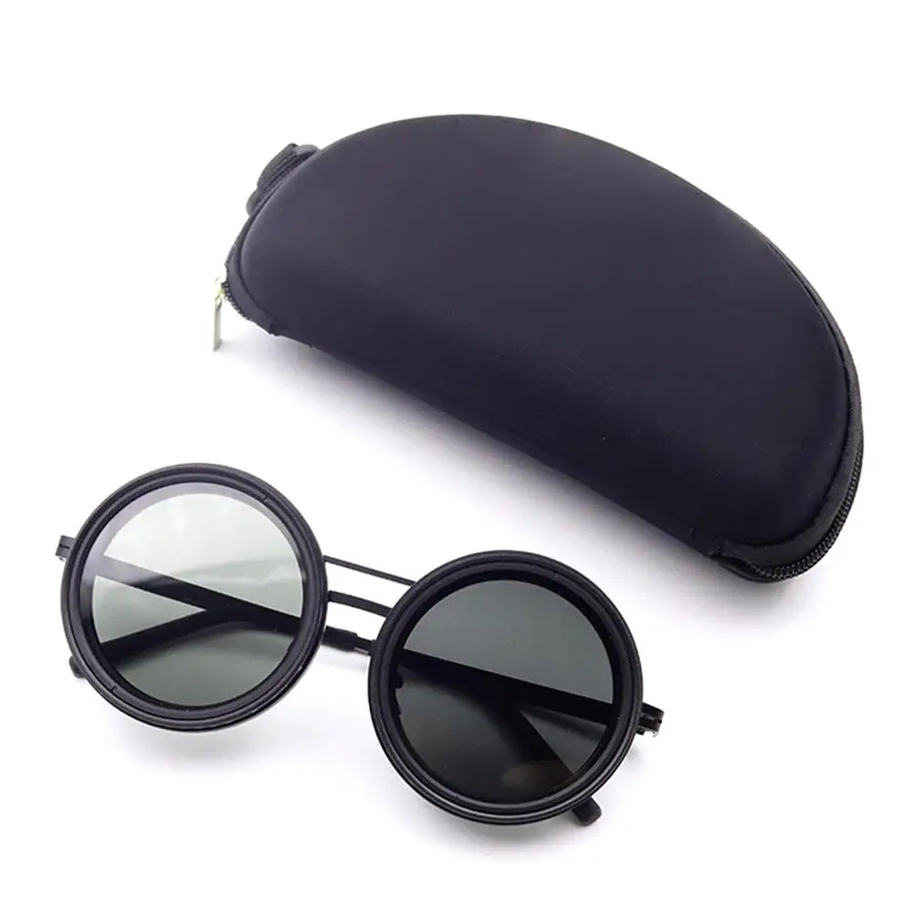 Gafas de sol con atenuación ajustable.